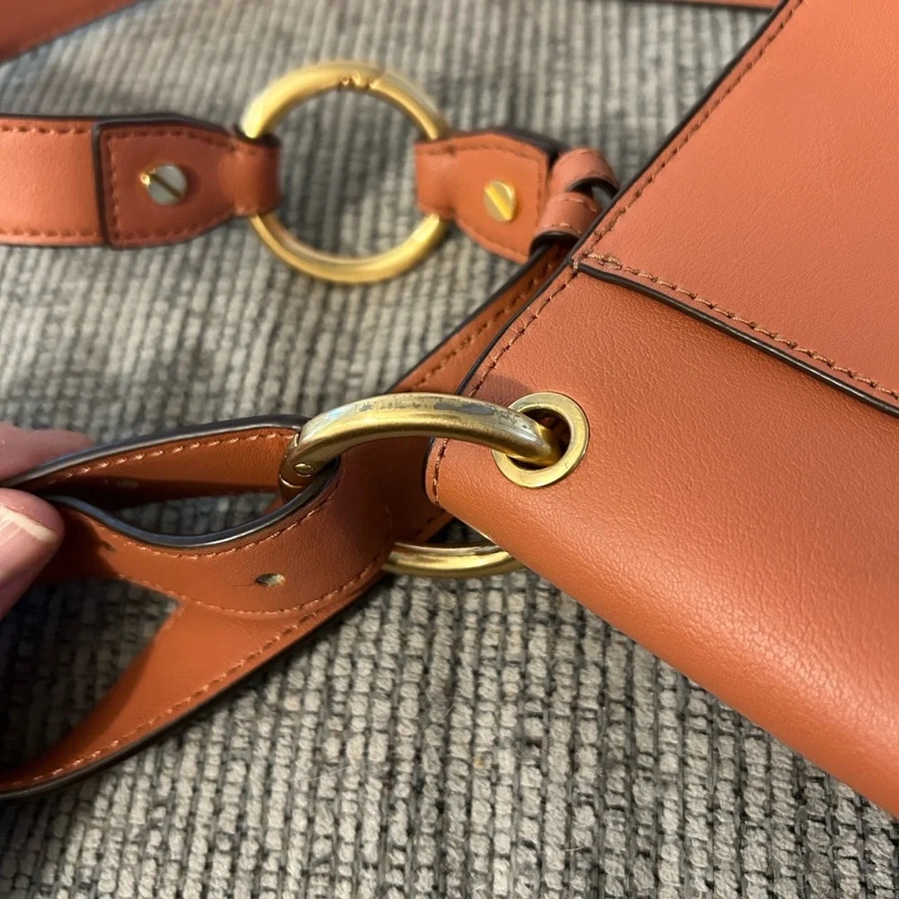 Donna Karan Leather Crossbody Bag adjustable strap - Picture 12 of 16